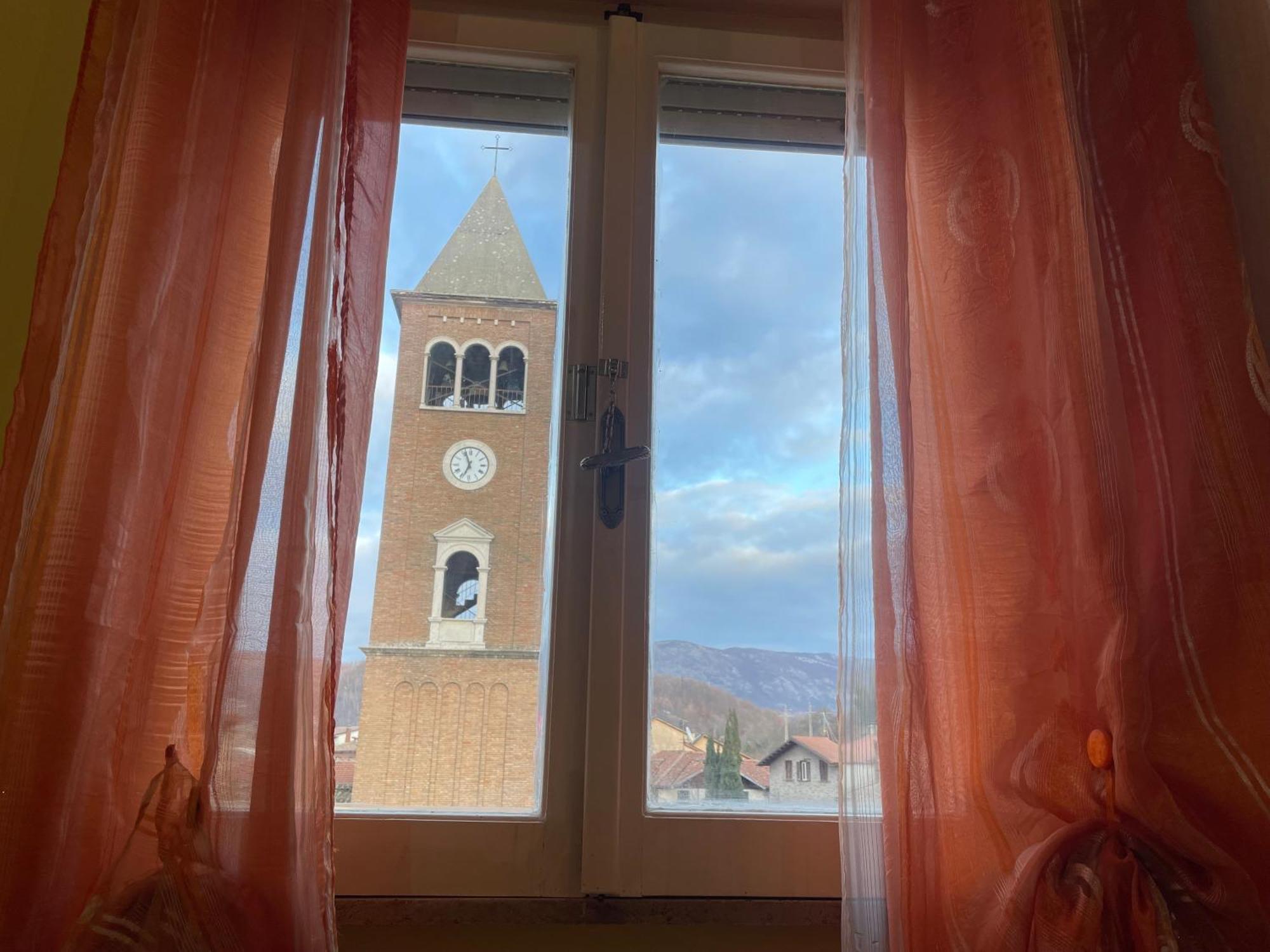 Al Campanile Centro Storico Ampio Luminoso E Panoramico Appartamento Trilocale 卡尔索利 外观 照片